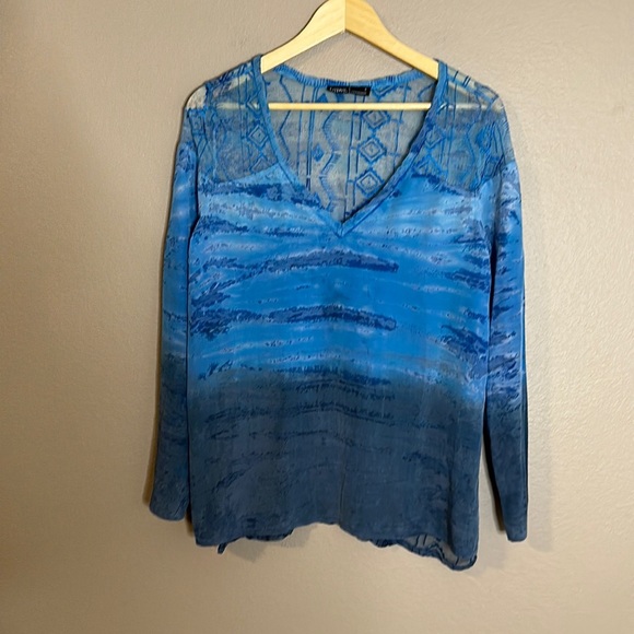 Gypsy 05 Tops - Gypsy 05 100% Silk Beachy Coastal long Sleeve Top Size Medium